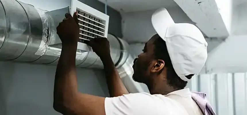 Our Licensed And Insured Cleaners in Oak Park, MI